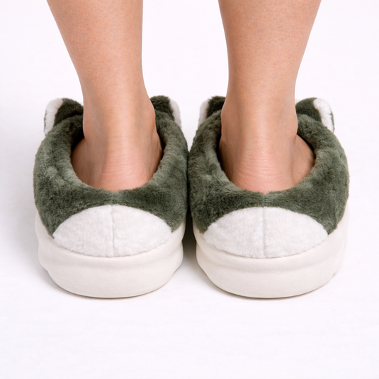Evania - Cartoon Dog Fluffy Slippers